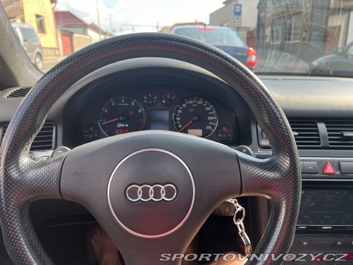 Audi RS6 C5 2004