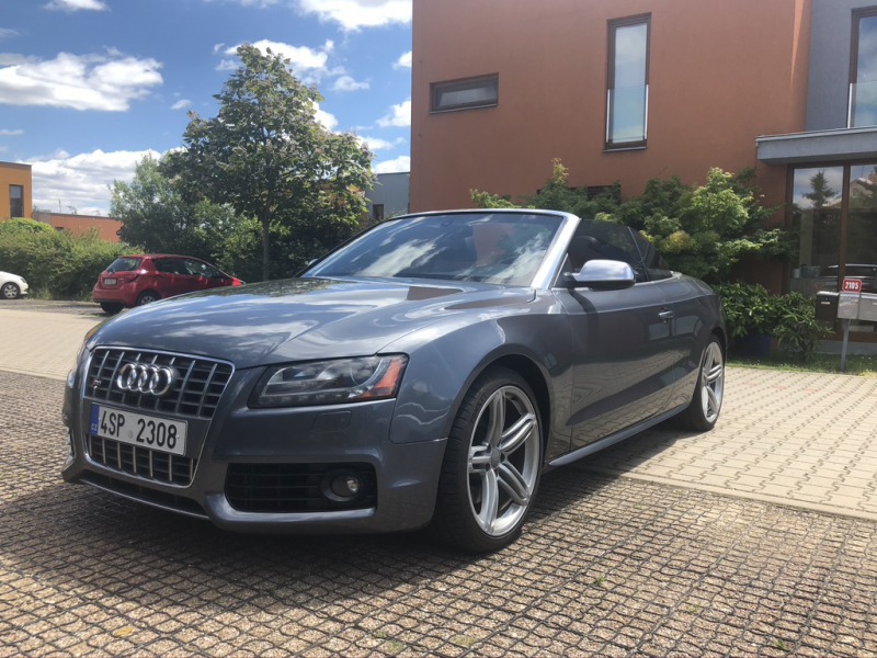 Audi S5 