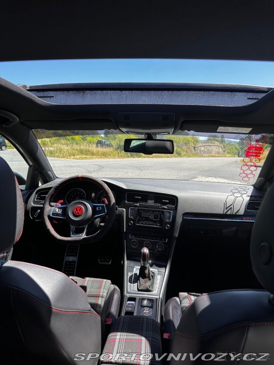 Volkswagen Golf VII Performance DSG 2015