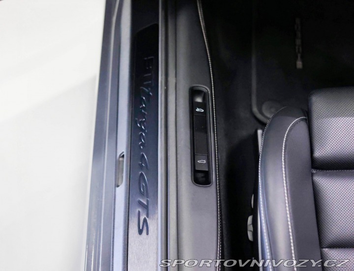 Porsche 911 992 4 GTS | T-Hybrid - 2025