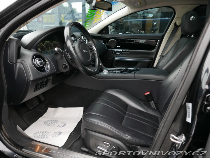 Jaguar XJ 3,0 V6 AWD Automat REZERV 2013