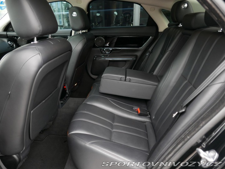 Jaguar XJ 3,0 V6 AWD Automat REZERV 2013