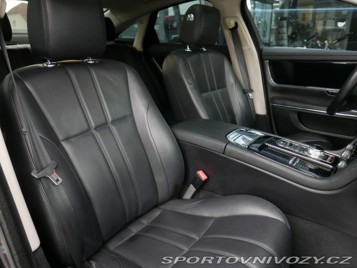 Jaguar XJ 3,0 V6 AWD Automat REZERV 2013