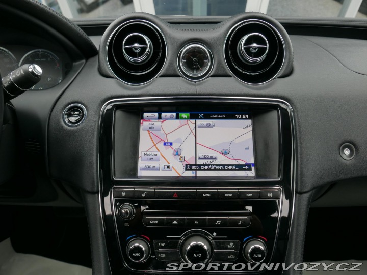 Jaguar XJ 3,0 V6 AWD Automat REZERV 2013