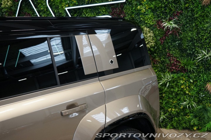 Ostatní značky Ostatní modely Land Rover Defender OCTA*MOONLIGHT*HUD*PANO*M 2025