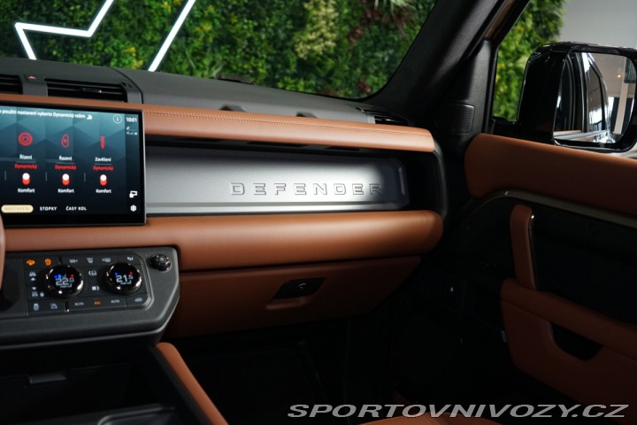 Ostatní značky Ostatní modely Land Rover Defender OCTA*MOONLIGHT*HUD*PANO*M 2025