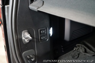 Ostatní značky Ostatní modely Land Rover Defender OCTA*MOONLIGHT*HUD*PANO*M 2025