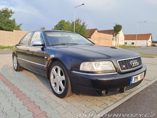 Audi S8 D2