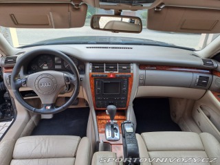 Audi S8 D2 2000