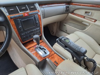 Audi S8 D2 2000