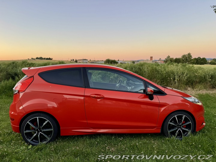 Ford Fiesta ST 200 2013
