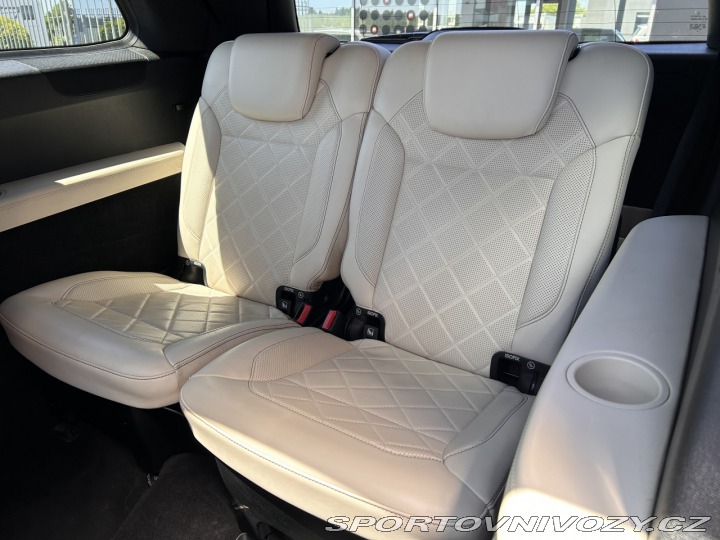 Mercedes-Benz Ostatní modely GLS 500 4MATIC AMG Designo, 7 2016