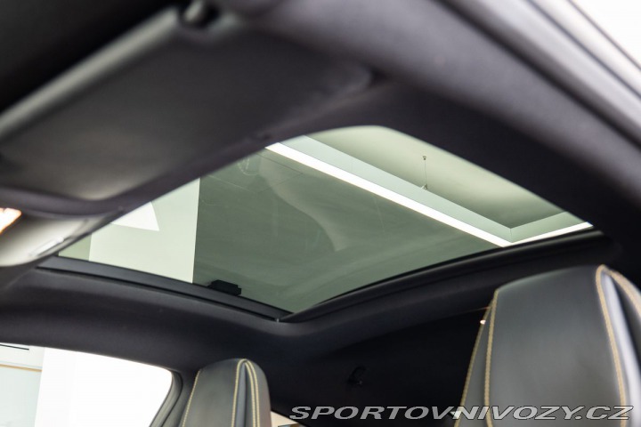 Mercedes-Benz C Final Edition 1800