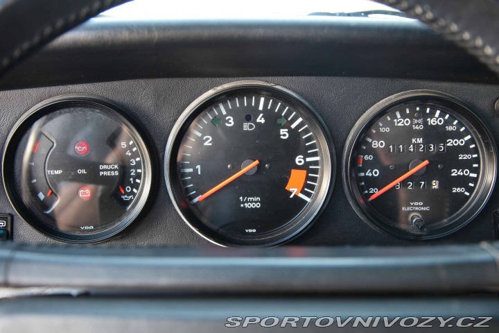 Porsche 911 Carrera 3.2 231hk Svensksåld 2 Ägare 1986
