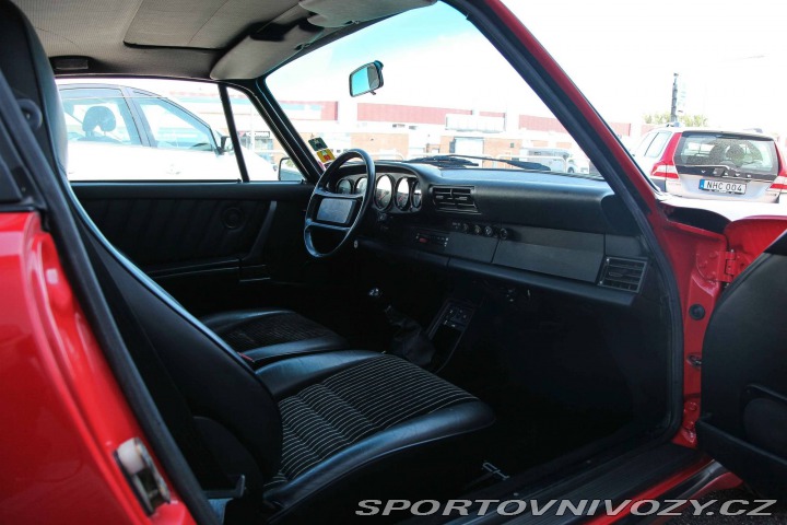 Porsche 911 Carrera 3.2 231hk Svensksåld 2 Ägare 1986