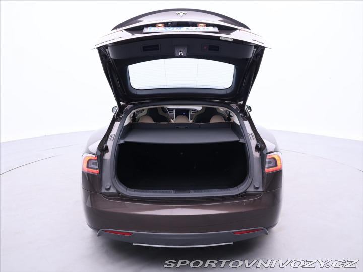 Tesla Model S P85 350kW Freecharging 2014