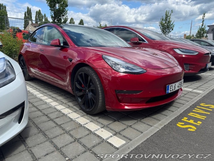 Tesla Model 3 performance 2021