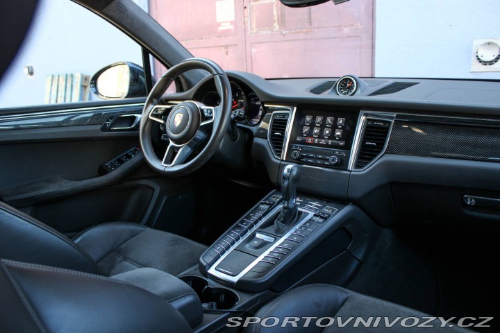 Porsche Macan GTS 3.0 4x4 A/T 265KW 2016