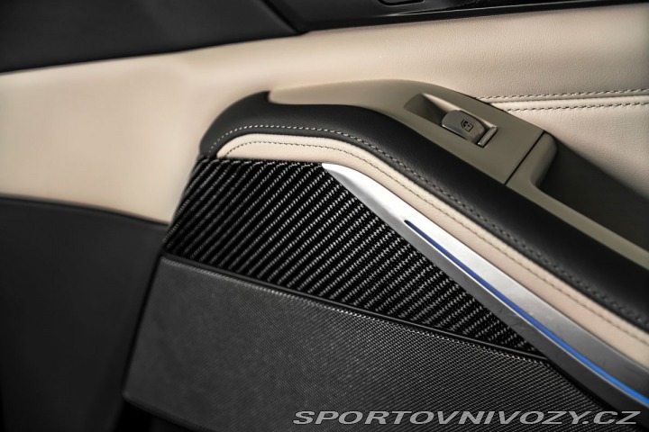 BMW X7 M60i xDrive 2023