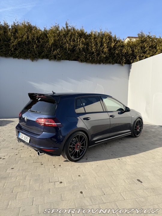 Volkswagen Golf 2015