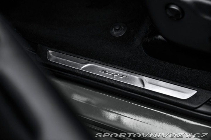 Ostatní značky Ostatní modely Jeep Grand Cherokee 6,4 SRT 468PS Pano 1800