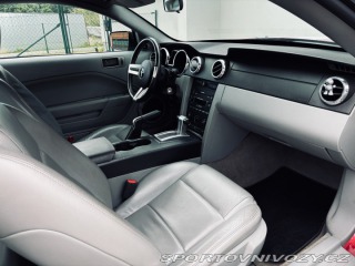 Ford Mustang 4.0 V6 154kW A/T 2007