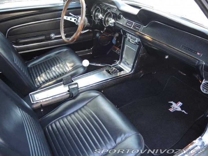 Ford Mustang Fastback 4.7 V8 1967