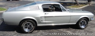 Ford Mustang Fastback 4.7 V8 1967