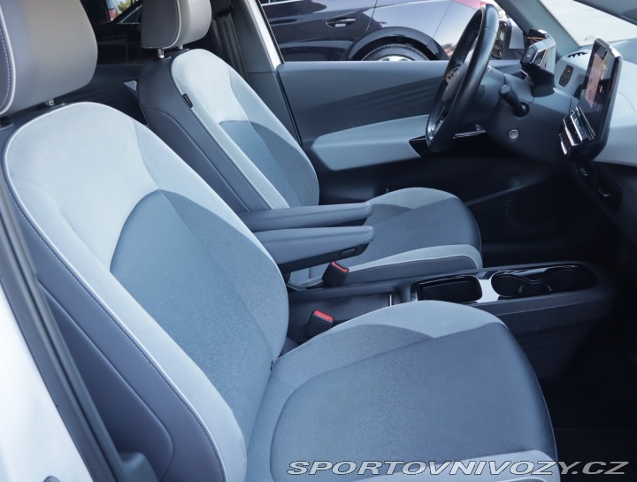 Volkswagen ID.3 Plus Pro (62 kWh) 2020