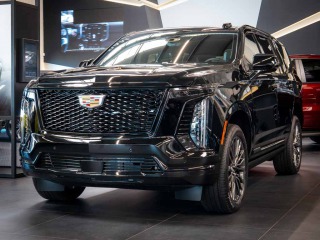   Cadillac Escalade 6.2 Sport Platinum 2025