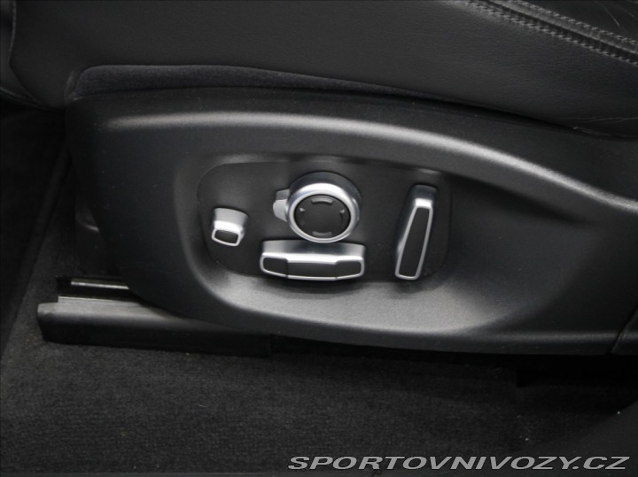 Jaguar F-Pace 3,0 D300 V6 Portfolio MER 2017