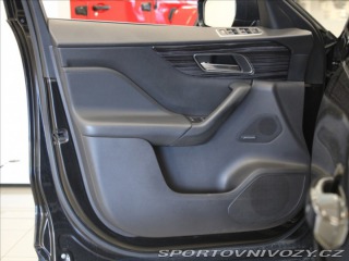Jaguar F-Pace 3,0 D300 V6 Portfolio MER 2017