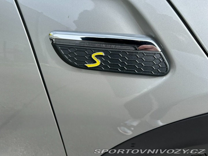 Mini Cooper SE Hatch,Top stav+zaruka 1800