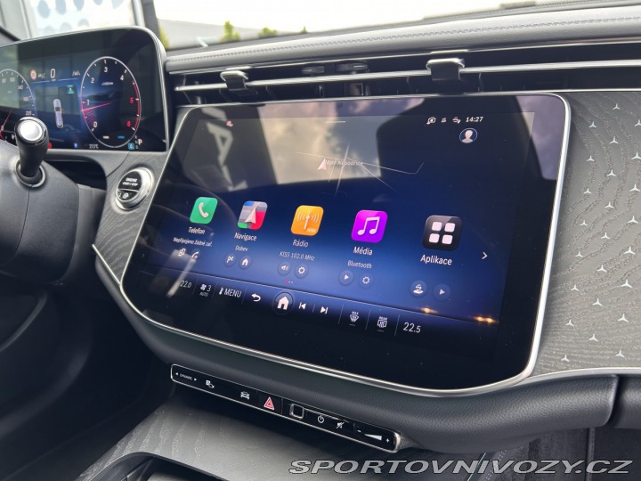 Mercedes-Benz E E 220d 4MATIC kombi AMG 2025