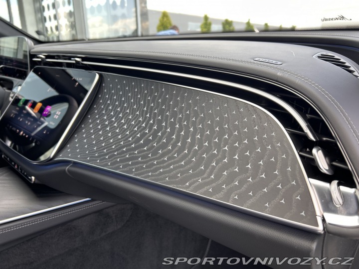 Mercedes-Benz E E 220d 4MATIC kombi AMG 2025