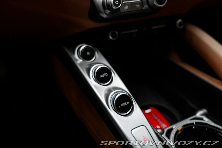 Ferrari GTC4Lusso 6.3 V12, DCT, PANO, DAYTO 2019
