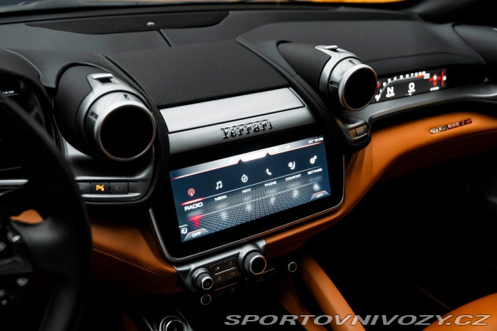 Ferrari GTC4Lusso 6.3 V12, DCT, PANO, DAYTO 2019