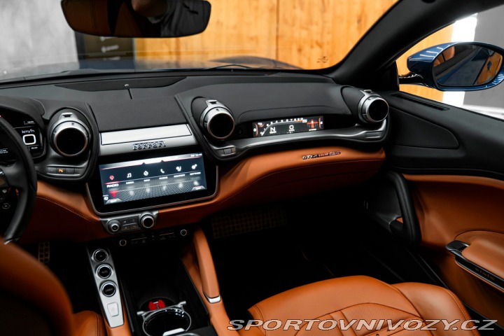 Ferrari GTC4Lusso 6.3 V12, DCT, PANO, DAYTO 2019