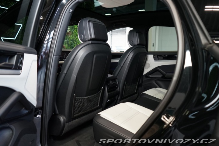 Porsche Cayenne COUPE*EHYBRID*PASM*INNO*B 2024