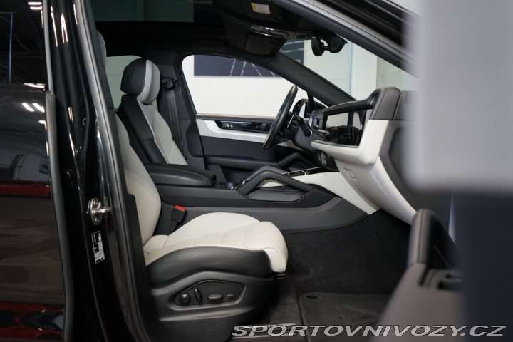 Porsche Cayenne COUPE*EHYBRID*PASM*INNO*B 2024
