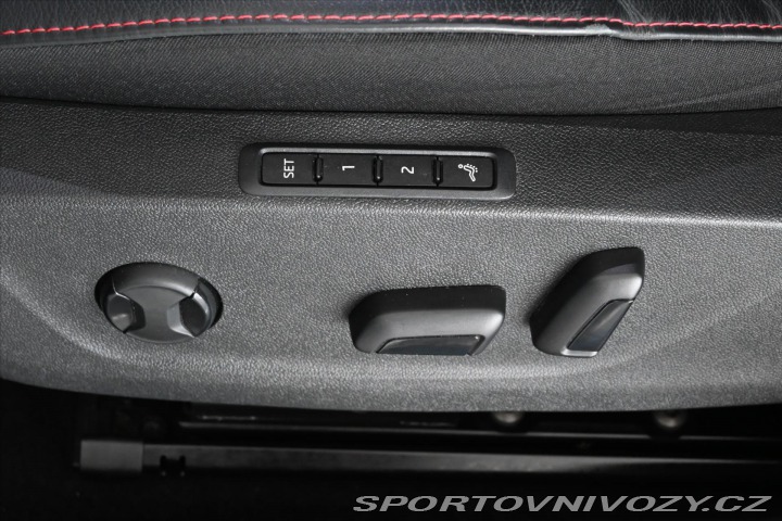 Škoda Octavia RS 2,0 TDi RS 147kW 4x4 DSG 2021