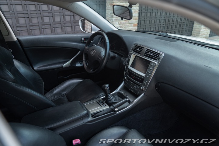 Lexus IS 220 D 2006