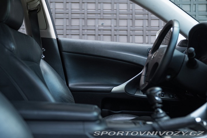 Lexus IS 220 D 2006