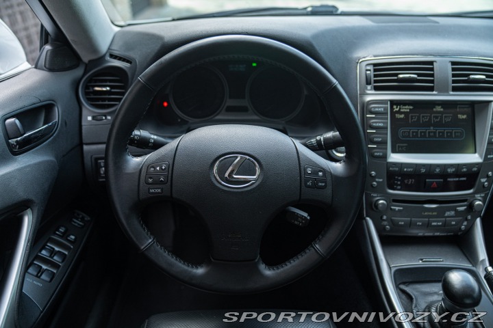 Lexus IS 220 D 2006