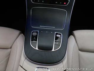 Mercedes-Benz E E 300 de 2020