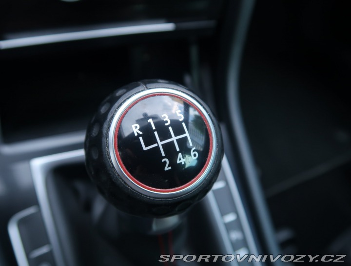 Volkswagen Golf 2.0 GTI 2015