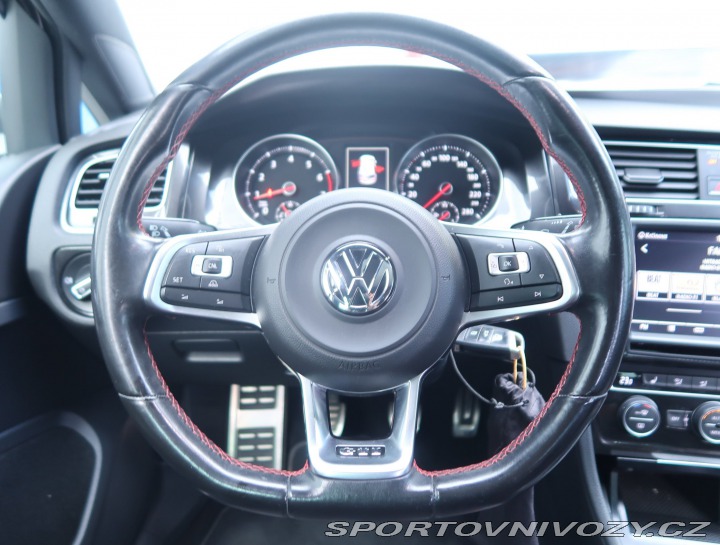 Volkswagen Golf 2.0 GTI 2015