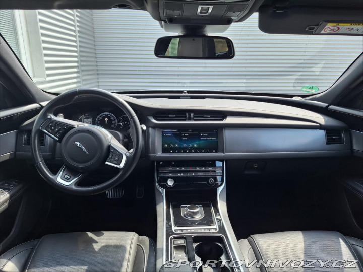 Jaguar XF 2,0 VRÁCENÍ 2018