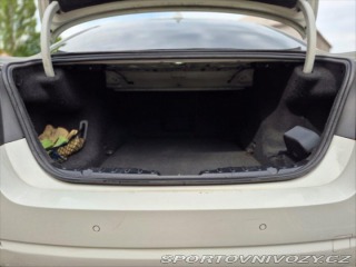 BMW 5 3,0 530D XDRIVE 2012