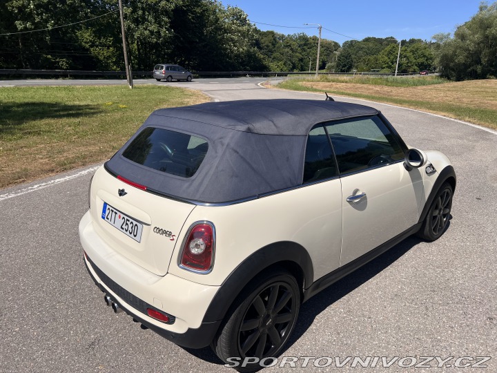 Mini Cooper R57 S 2009